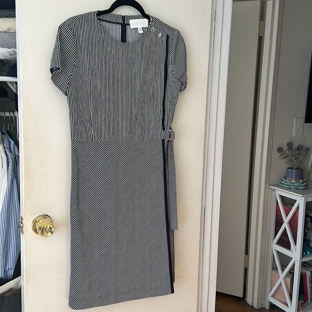 HUGO BOSS - Wrap Dress